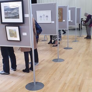 University Presentation Boards with light grey lop nylon fabric, used in straight lines 